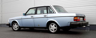 Volvo 264 2.4 R6 66kW