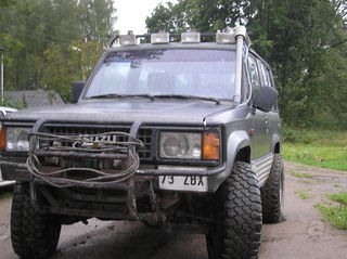 Isuzu Trooper 2.6 r4 85kW