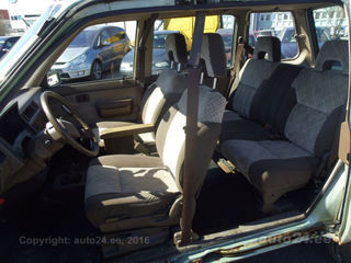 Nissan Prairie 4x4 2.0 R4 68kW