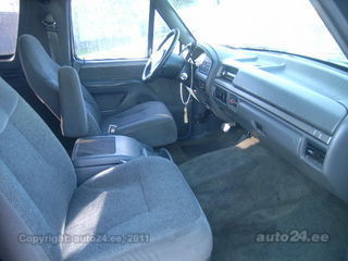 Ford Bronco XL 5.8 v8