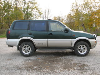 Nissan Terrano 2.4 12V 91kW