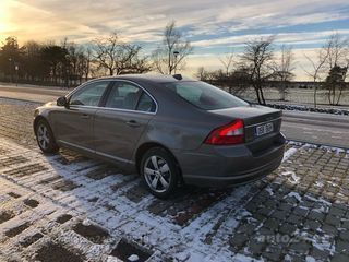 Volvo S80 Summum MY07 2.4 136kW