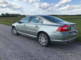 Volvo S80 4.4 V8 232kW