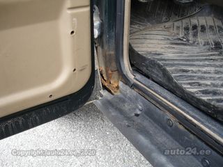 Land Rover Discovery 2.5 83kW