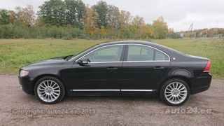 Volvo S80 4.4 V8 232kW