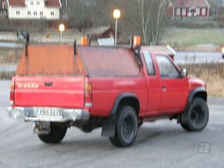 Nissan king cab 2.4 r4 74kW