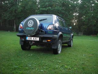 Volkswagen Golf Country 1.8 R4 72kW