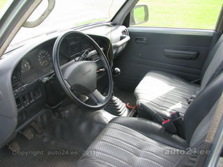 Toyota Land Cruiser 80 STD 4.2 R6 96kW