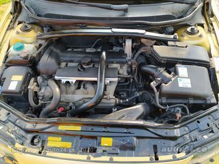 Volvo S60 2.5 R5 154kW