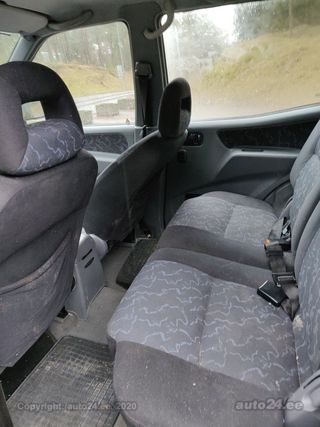 Nissan Terrano Terrano II 2.7 92kW