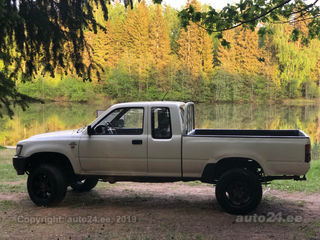 Toyota Hilux Xtracab 2.4 58kW