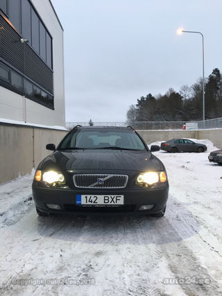 Volvo V70 Business 2.4 D5 120kW