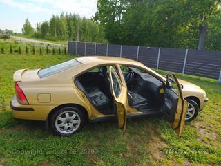 Volvo S60 2.5 R5 154kW