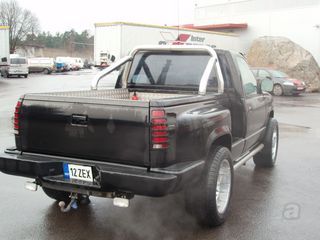Chevrolet Silverado K1500 5.7 V8 144kW