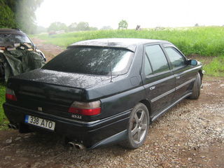 Peugeot 605 SV 3.0 v6 123kW