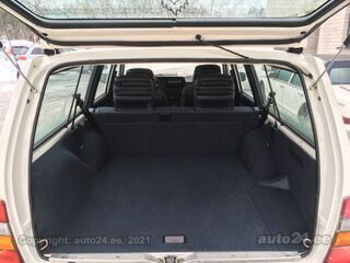 Volvo 240 Estate 2.3 i 85kW