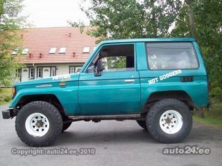 Toyota Land Cruiser LJ 70 2.4 TD 63kW