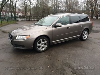 Volvo V70 Summum 2.0 149kW