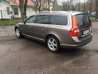 Volvo V70 Summum 2.0 149kW