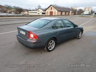 Volvo S60 T5 2.3 184kW