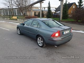 Volvo S60 T5 2.3 184kW