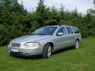 Volvo V70 Summum 2.4 120kW