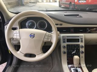 Volvo S80 V8 AWD SUMMUM 4.4 V8 232kW