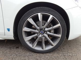 Volvo V60 T6 R-Design 3.0 224kW