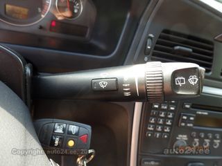 Volvo V70 Summum 2.4 120kW