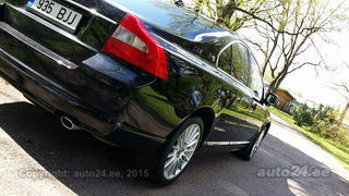 Volvo S80 AWD Premium 4.4 V8 232kW
