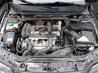 Volvo V70 T5 2.3 r5 24v 184kW