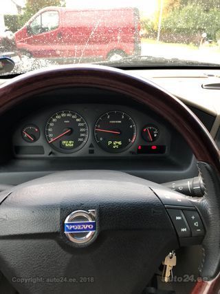 Volvo XC70 2.4 D5 120kW