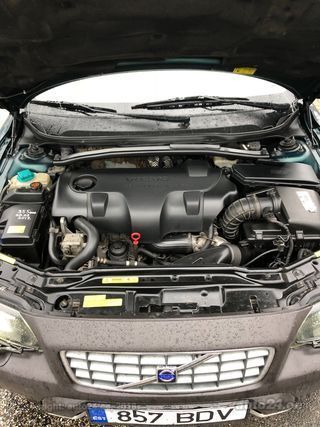 Volvo XC70 2.4 D5 120kW