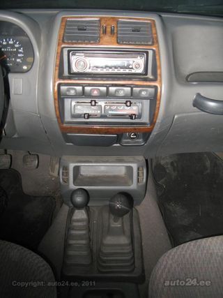 Nissan Terrano 2.4 R4 91kW