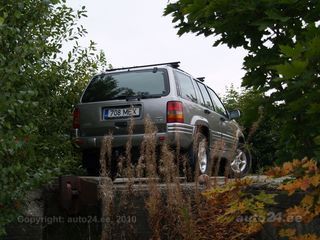 Jeep Grand Cherokee Limited LX 5,9 5.9 V8 177kW
