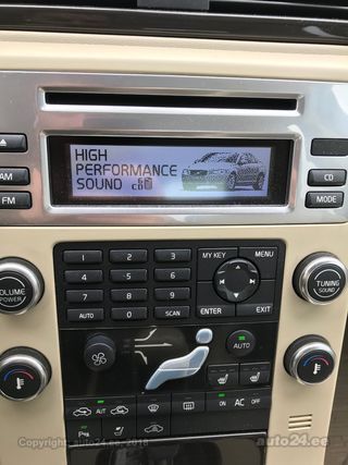 Volvo S80 4.4 V8 232kW