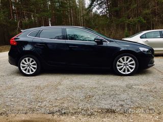 Volvo V40 2.0 D3 110kW