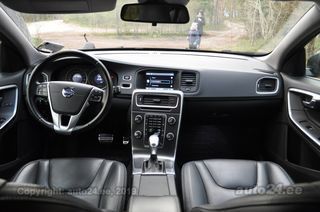 Volvo V60 4x4 2.4 D4 120kW