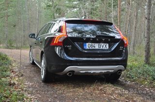Volvo V60 4x4 2.4 D4 120kW