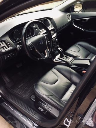 Volvo V40 2.0 D3 110kW