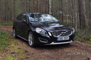 Volvo V60 4x4 2.4 D4 120kW