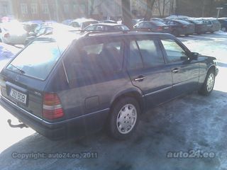 Mercedes-Benz E 250 2.5 83kW