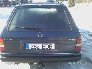Mercedes-Benz E 250 2.5 83kW