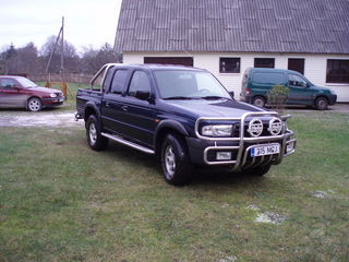 Mazda B2500 2.5 tdi 80kW