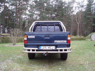 Mazda B2500 2.5 tdi 80kW