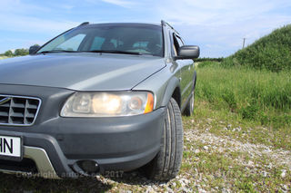Volvo XC70 2.4 D5 136kW