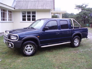 Mazda B2500 2.5 tdi 80kW