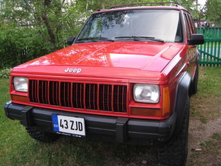 Jeep Cherokee Country 4.0 R6 142kW