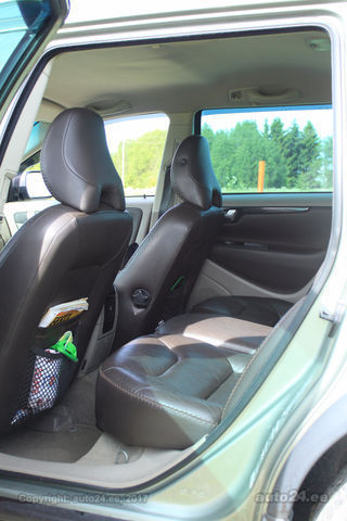 Volvo XC70 2.4 D5 136kW