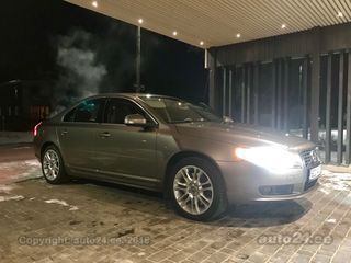 Volvo S80 4.4 V8 232kW